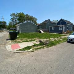 922 Ann St